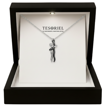 Colgante Abrazo Eterno Plata-Negro con Cartas Especiales A Mano - Tesoriel