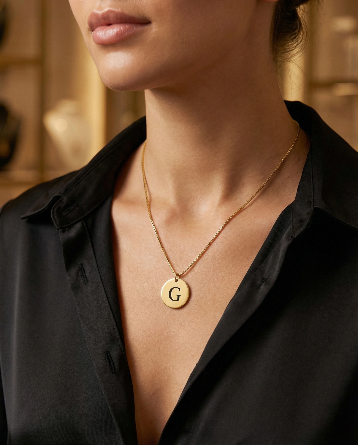 Colgante Circular Inicial Personalizable Dorado - Tesoriel