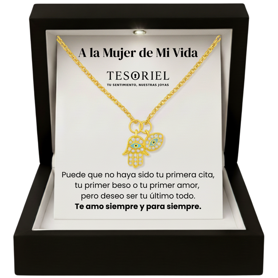Colgante Mano de Fátima Dorado con Cartas Especiales A la Mujer de Mi Vida - Tesoriel