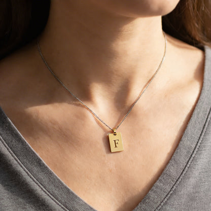Colgante Militar Oro Personalizable Inicial - Tesoriel