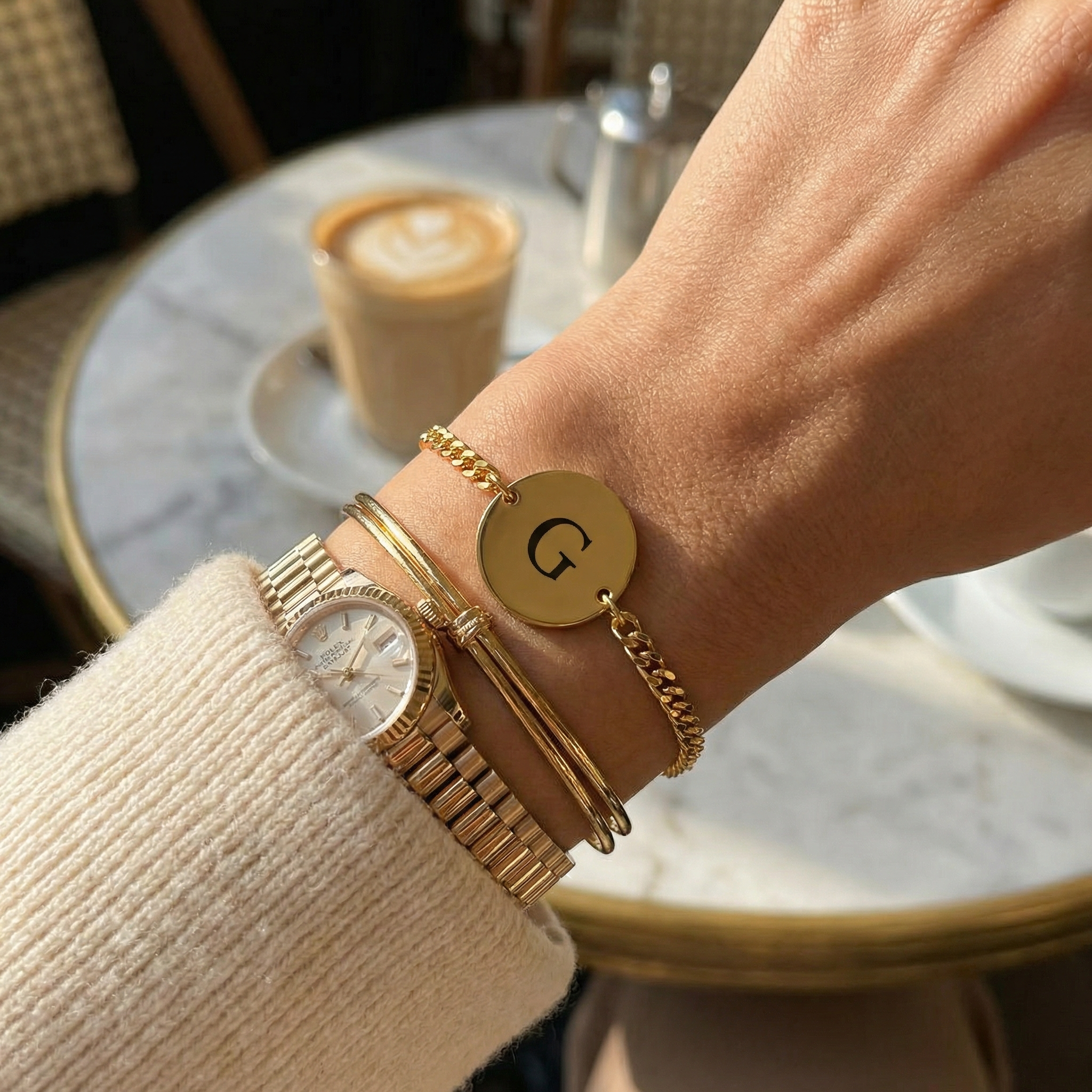 Pulsera Circular Inicial Personalizable Dorado - Tesoriel